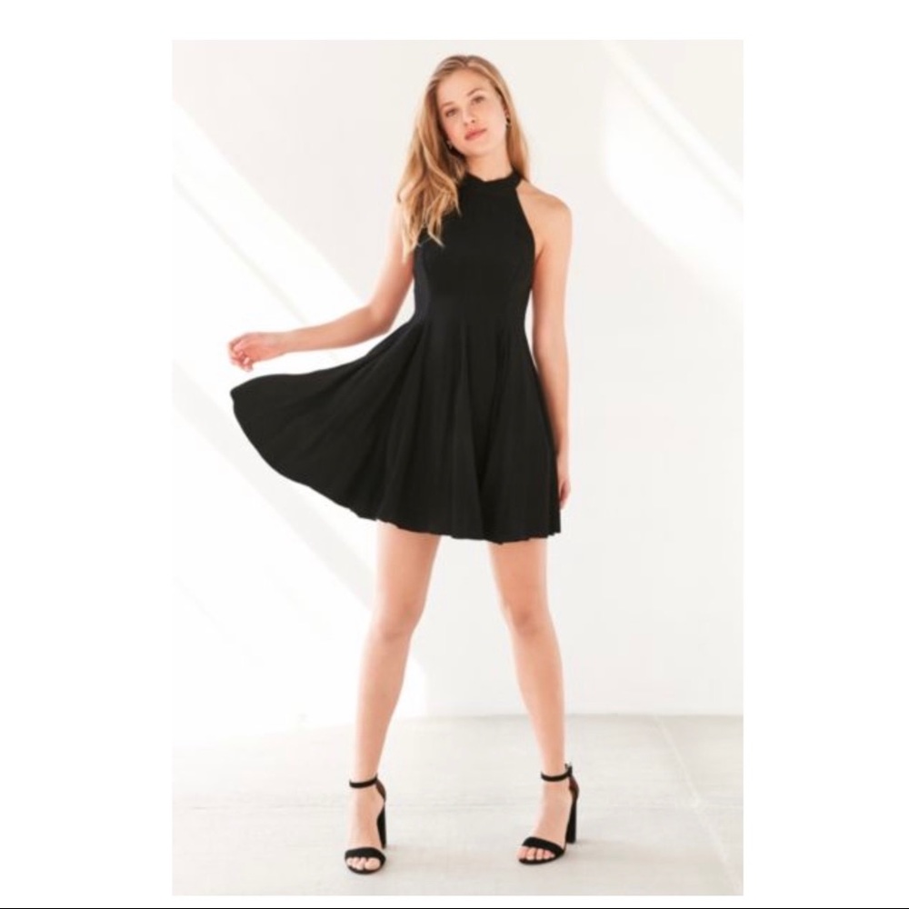Kimchi Blue Tropi Mock Neck Mini Dress
